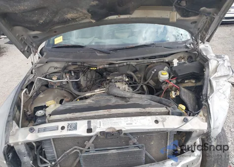 1998 Dodge Ram 2500 St z USA, uszkodzony, nr VIN 1B7KF23ZXWJ174822